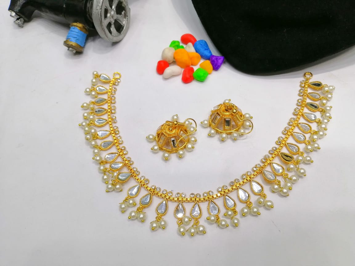 Bhawalpuri kundan choker set